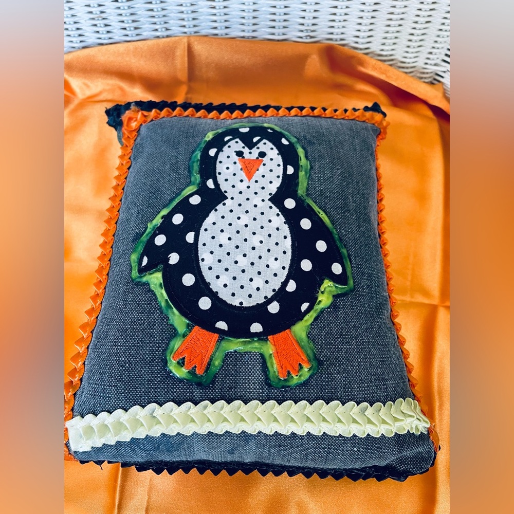 Hand Crafted Glow In The Dark Penguin Pillow Children - Picture 8 of 14